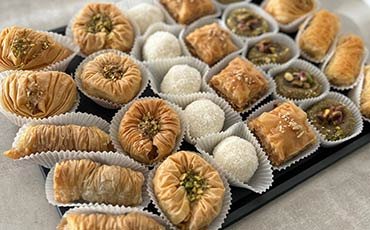 Baklava-sari-burma-aux-noix